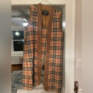 Guaranteed Authentic Burberry London women’s trenchcoat wool lining 12